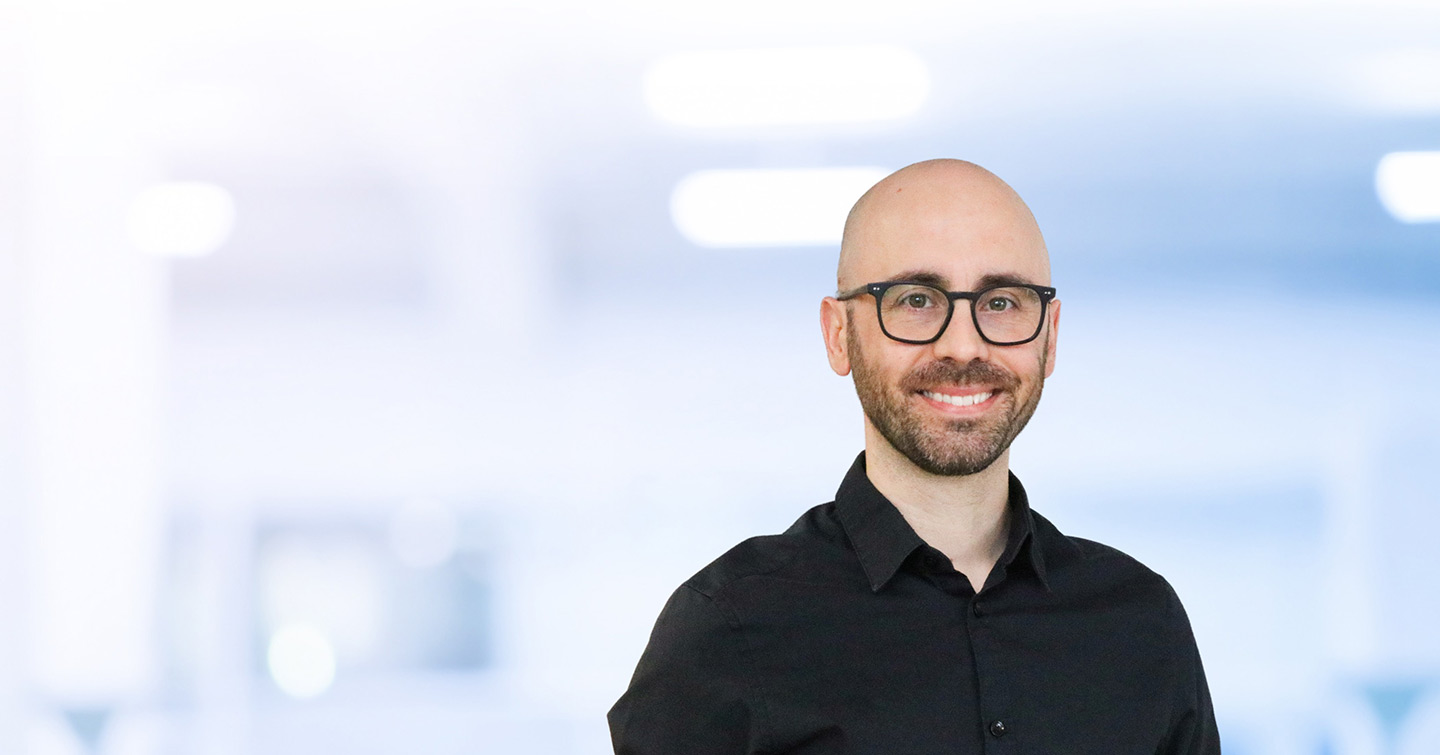 Luke-McManus-physiotherapist-at-Cornerstone-Physiotherapy-North-York-headshot-hero