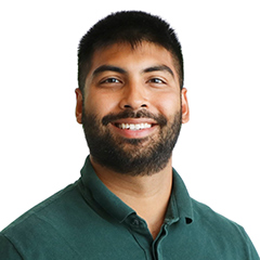 Amin Shafiee registered massage therapist at cornerstone physiotherapy burlington headshot