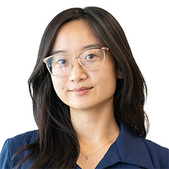 Amy-Louie--physiotherapist-at-cornerstone-physiotherapy-toronto-beaches-headshot-circle