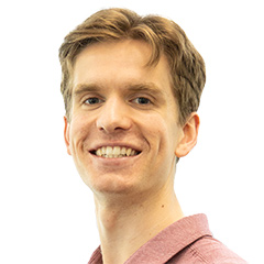 Jack-Thorpe-physiotherapist-at-cornerstone-physiotherapy-downtown-toronto-headshot-circle