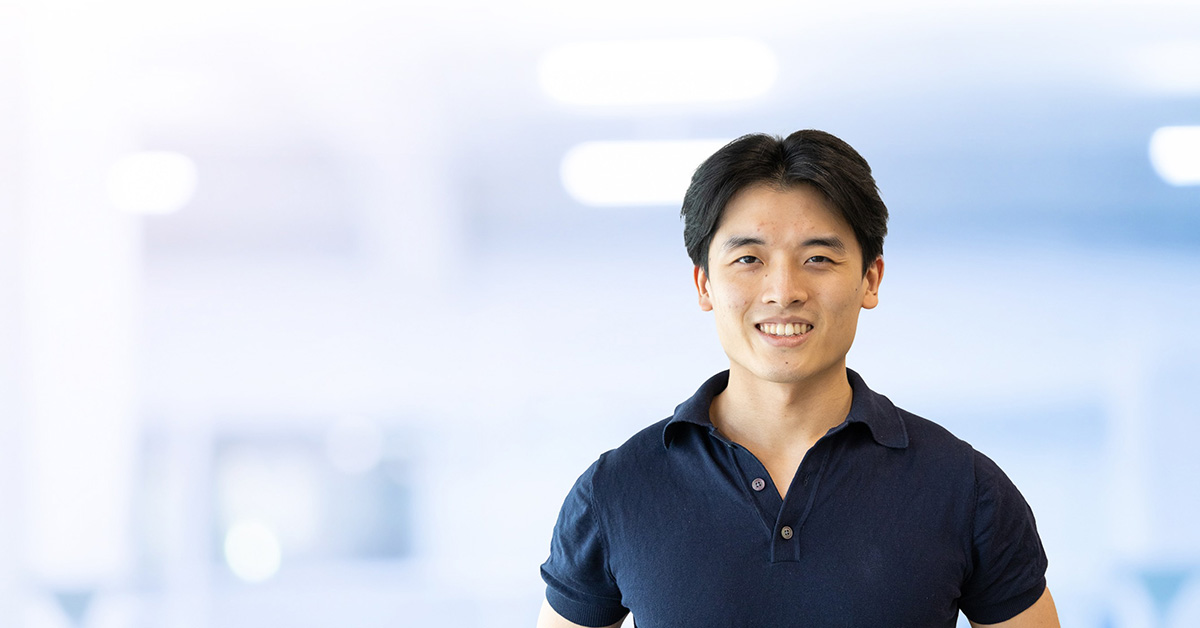 Riga-Gyaltsan-physiotherapist-at-cornerstone-physiotherapy-toronto-beaches-headshot-hero