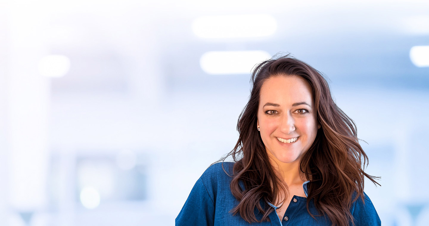 Steph-Kishimoto-physiotherapist-cornerstone-physiotherapy-port-credit-headshot-hero