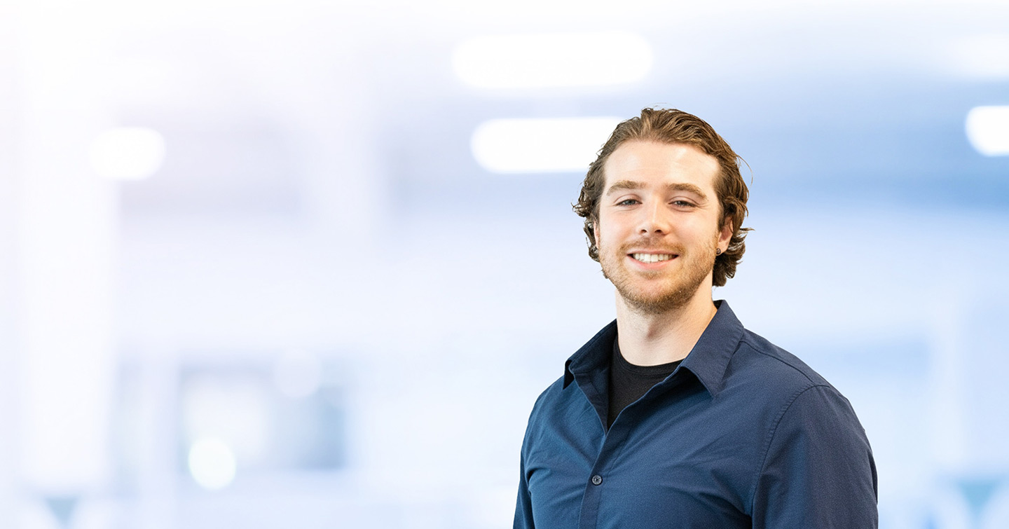 travis-mcgill-physiotherapist-cornerstone-physiotherapy-headshot-hero