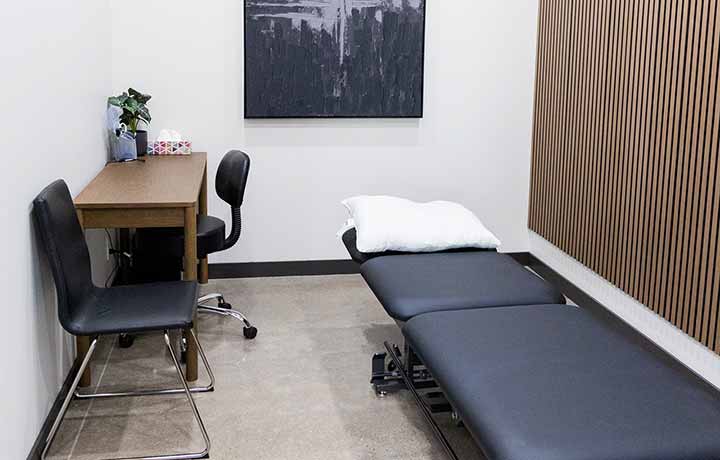Cornerstone-physiotherapy-newmarket-treatment-room