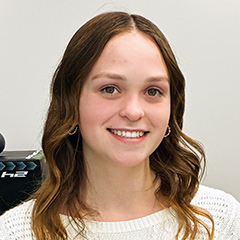 sasha-reva-front-desk-administrator-cornerstone-physiotherapy-newmarket