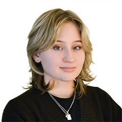 alexa-huigenbos-receptionist-cornerstone-physiotherapy-newmarket-headshot