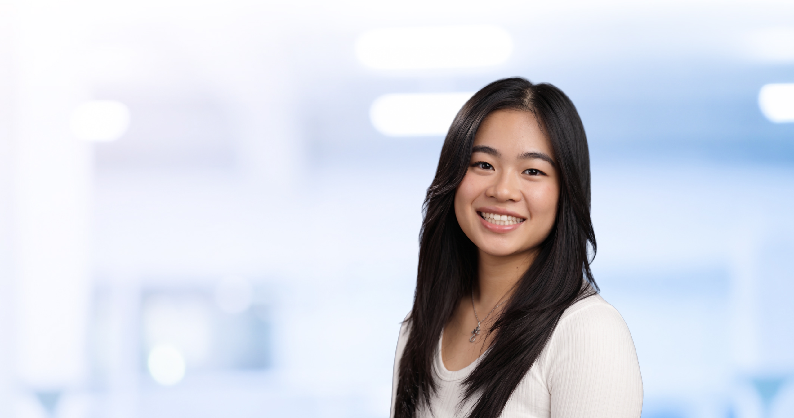Naomi so physiotherapist cornerstone physiotherapy headshot hero