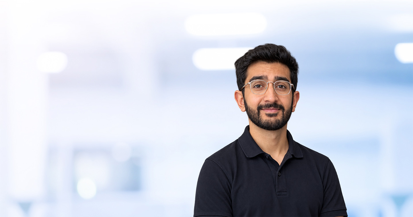 hassaan-mahmood-cornerstone-physiotherapy-physiotherapist-headshot-hero